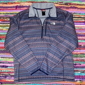 Men’s North Face pullover